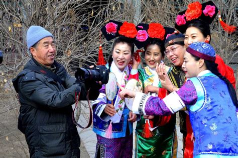 meanchu|China Manchu People: History, Customs, Traditions.
